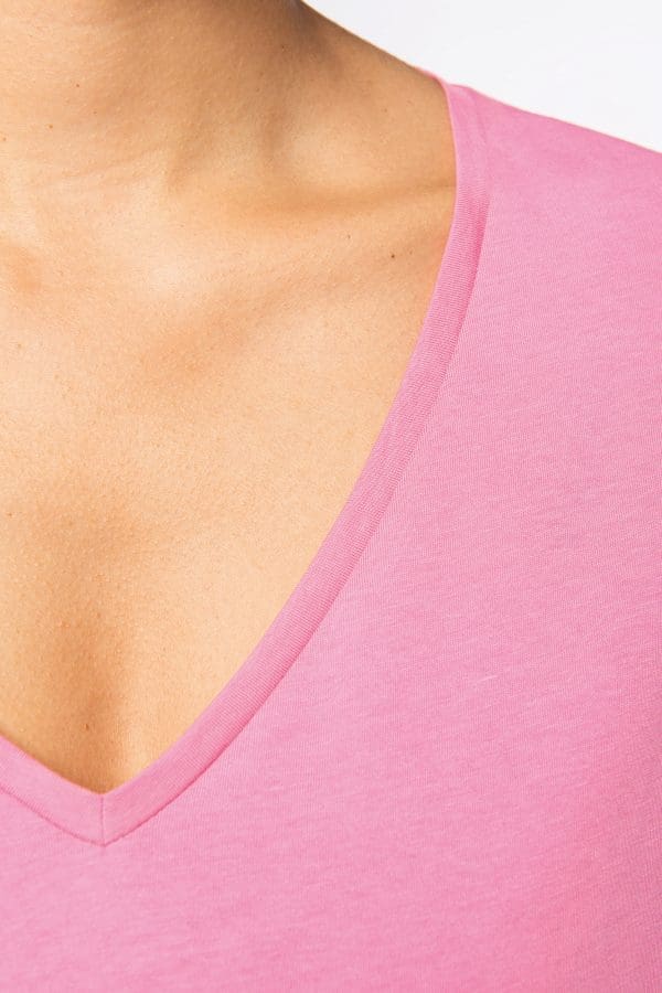 T-shirt écoresponsable loose à col V femme – Image 7