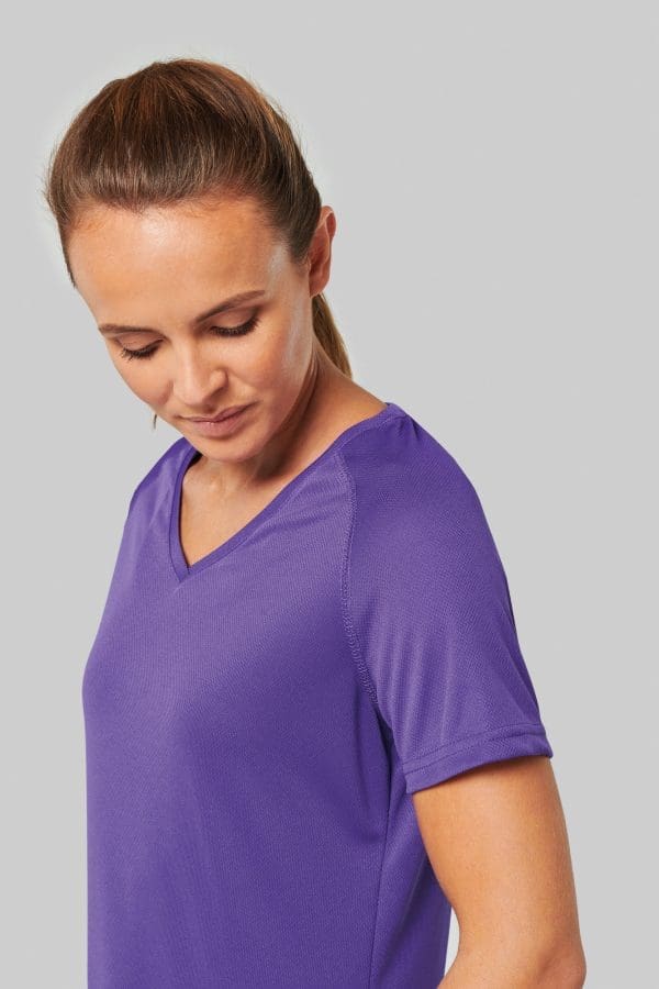 T-shirt de sport manches courtes col v femme – Image 9