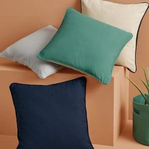Housse de coussin à bord passepoilé