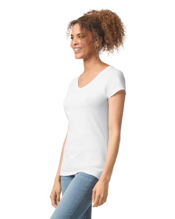 T-shirt femme col v Softstyle – Image 7927