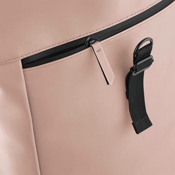 Sac à dos avec rabat roll-top en polyuréthane mat – Image 22