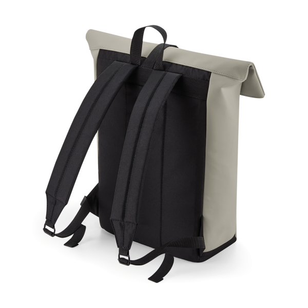 Sac à dos avec rabat roll-top en polyuréthane mat – Image 24