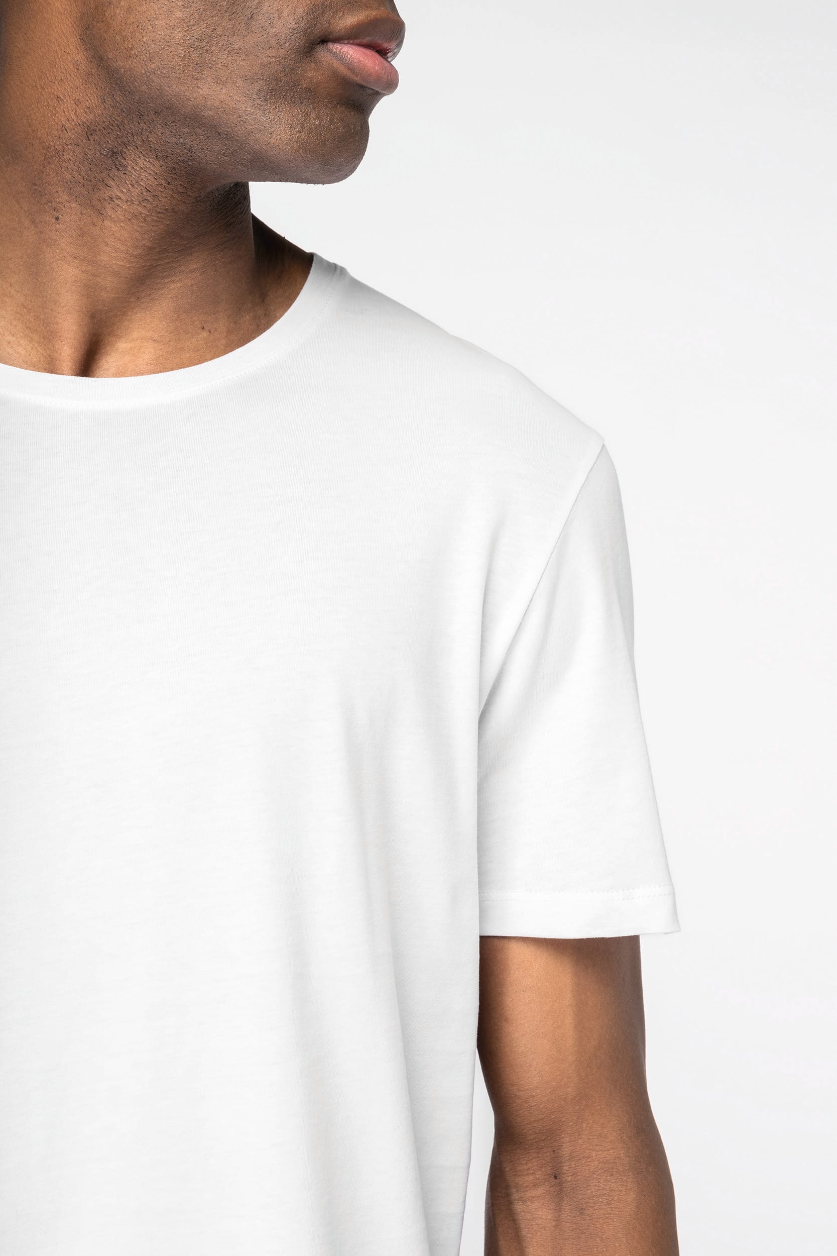 T-shirt écoresponsable bas arrondi homme – Image 238